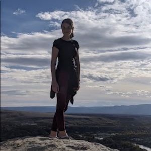 Meet your Posher, Ava